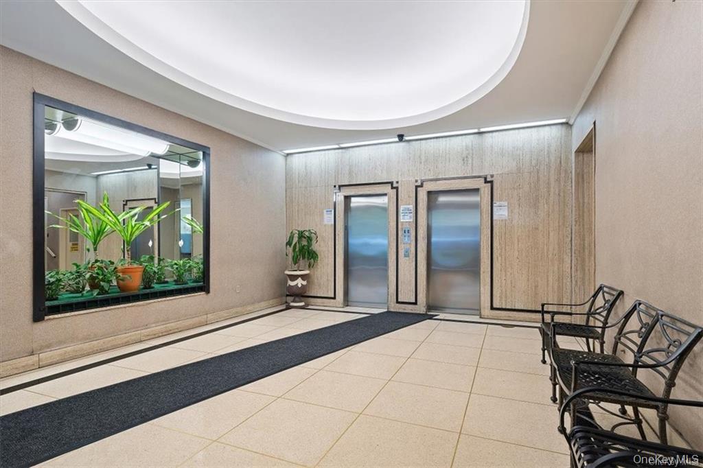 1020 Grand Concourse, Unit 5X Bronx, NY 10451 - Photo 4 of 10 View of common area