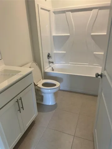 $3,100 | 5885 Northwest Sweetwood Drive, Port St. Lucie, FL 34987