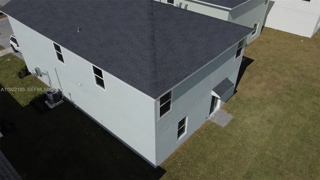 $3,100 | 5885 Northwest Sweetwood Drive, Port St. Lucie, FL 34987