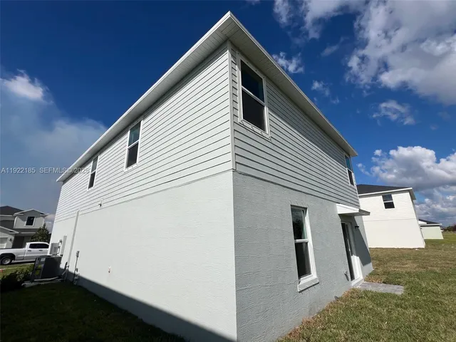 $3,100 | 5885 Northwest Sweetwood Drive, Port St. Lucie, FL 34987