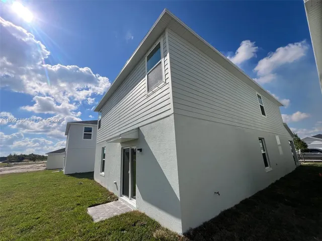 $3,100 | 5885 Northwest Sweetwood Drive, Port St. Lucie, FL 34987