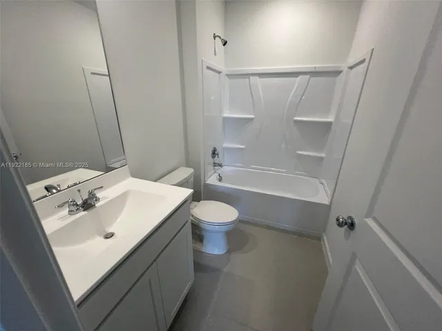 $3,100 | 5885 Northwest Sweetwood Drive, Port St. Lucie, FL 34987