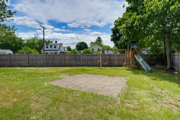 2 Frances Road Burlington, MA 01803 - Photo 3 of 41