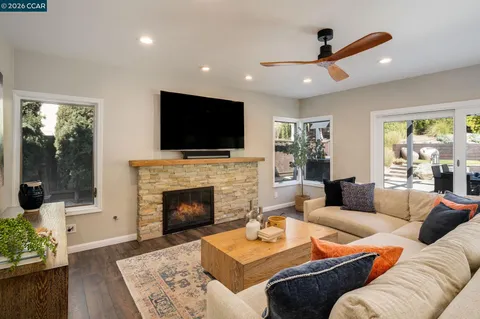 $2,249,000 | 92 Hillview Drive, Danville, CA 94506