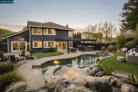 $2,249,000 | 92 Hillview Drive, Danville, CA 94506