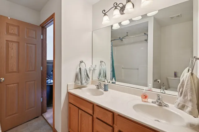 $344,900 | 1102 Nikki Court, Joliet, IL 60431