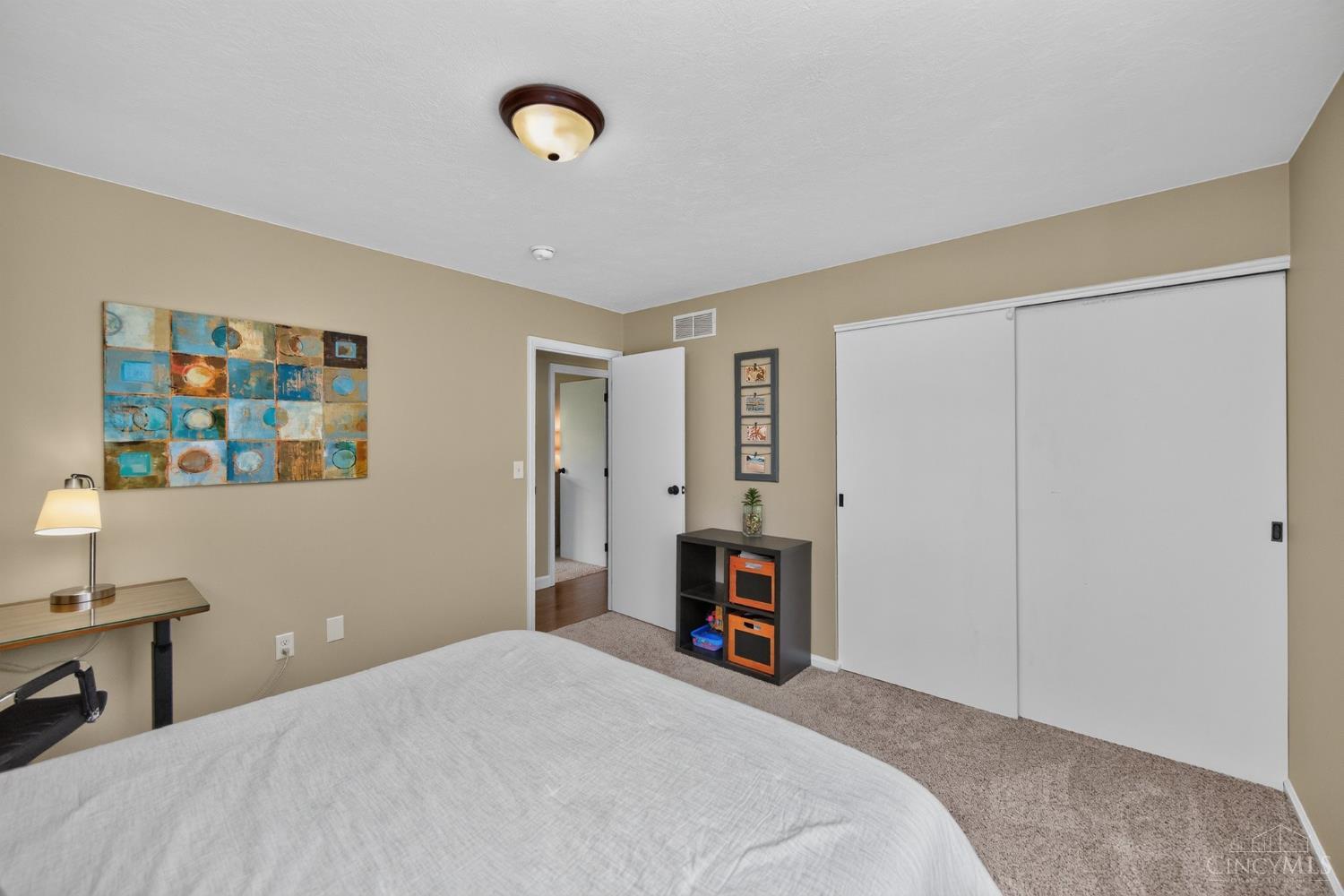 5467 Race Road Cincinnati, OH 45247 - Photo 33 of 59