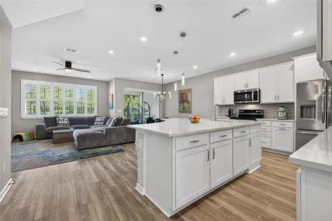 $525,000 | 339 Sandbar Ave Street Northeast, St. Petersburg, FL 33716