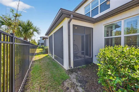 $525,000 | 339 Sandbar Ave Street Northeast, St. Petersburg, FL 33716