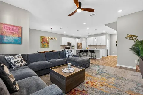 $525,000 | 339 Sandbar Ave Street Northeast, St. Petersburg, FL 33716