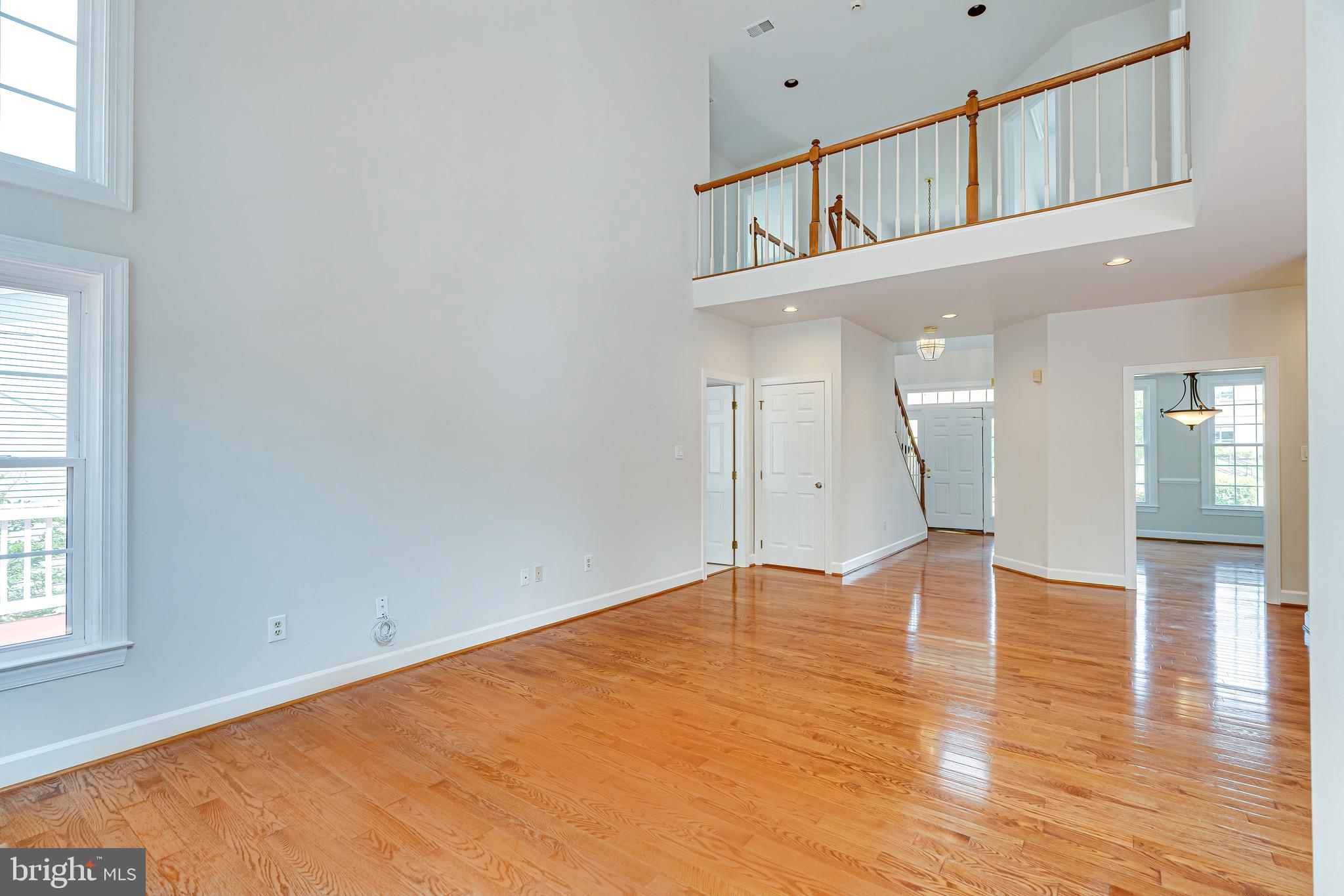 1936 Lord Fairfax Road Vienna, VA 22182 - Photo 16 of 81