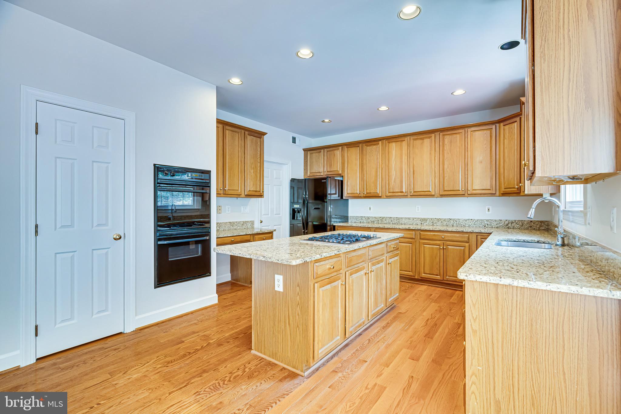 1936 Lord Fairfax Road Vienna, VA 22182 - Photo 28 of 81