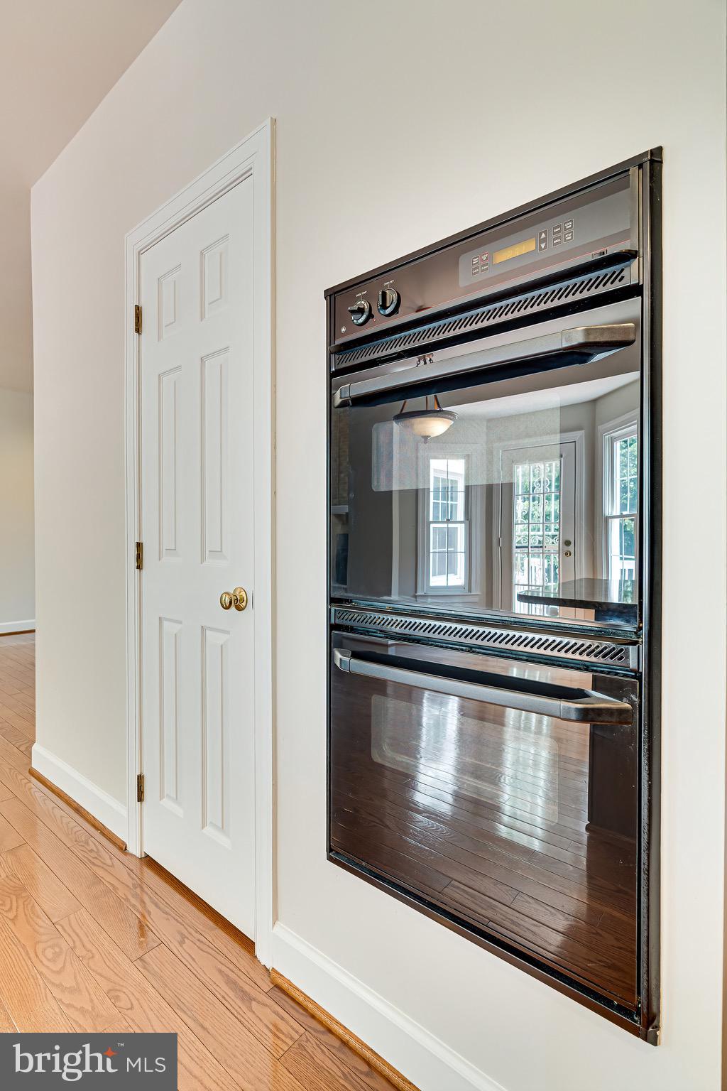 1936 Lord Fairfax Road Vienna, VA 22182 - Photo 30 of 81