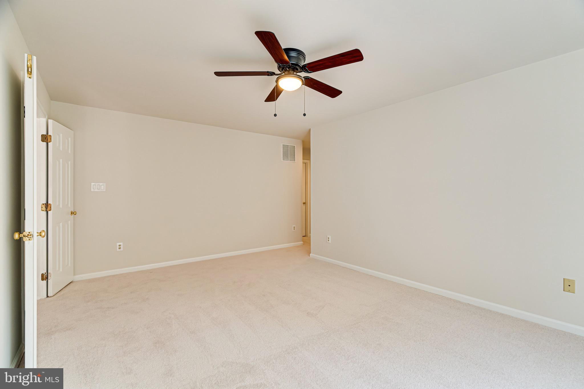 1936 Lord Fairfax Road Vienna, VA 22182 - Photo 38 of 81