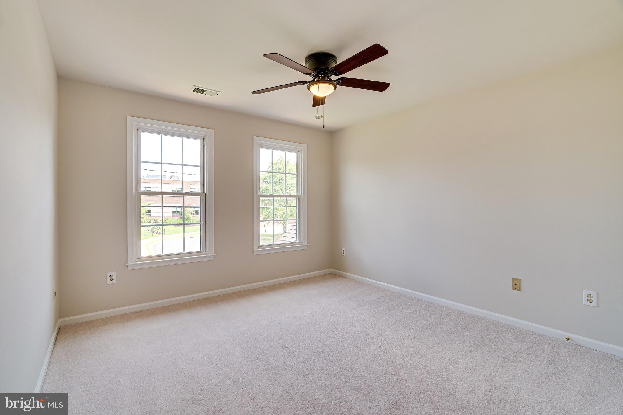 1936 Lord Fairfax Road Vienna, VA 22182 - Photo 48 of 81