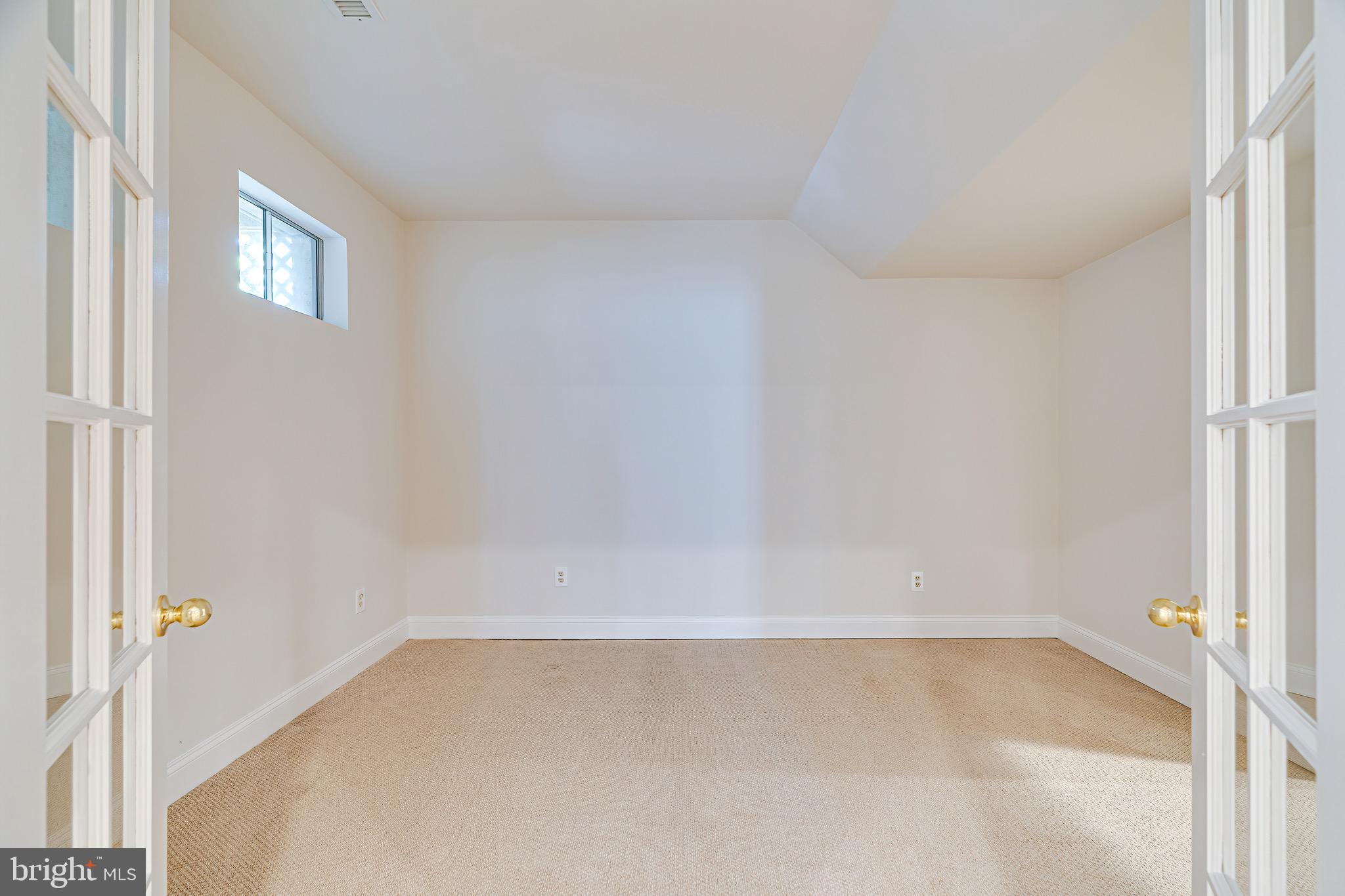 1936 Lord Fairfax Road Vienna, VA 22182 - Photo 58 of 81 a view of a small space