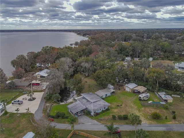 $449,900 | 897 County Road 454, Lake Panasoffkee, FL 33538