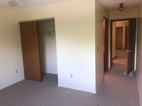 340 Sunderland Road, Unit 36G Worcester, MA 01604 - Photo 17 of 19 an empty room with closet