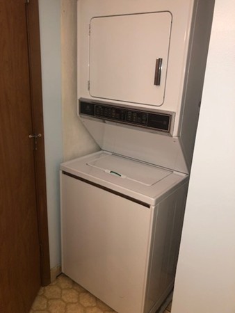 340 Sunderland Road, Unit 36G Worcester, MA 01604 - Photo 18 of 19 a utility room with dryer and washer