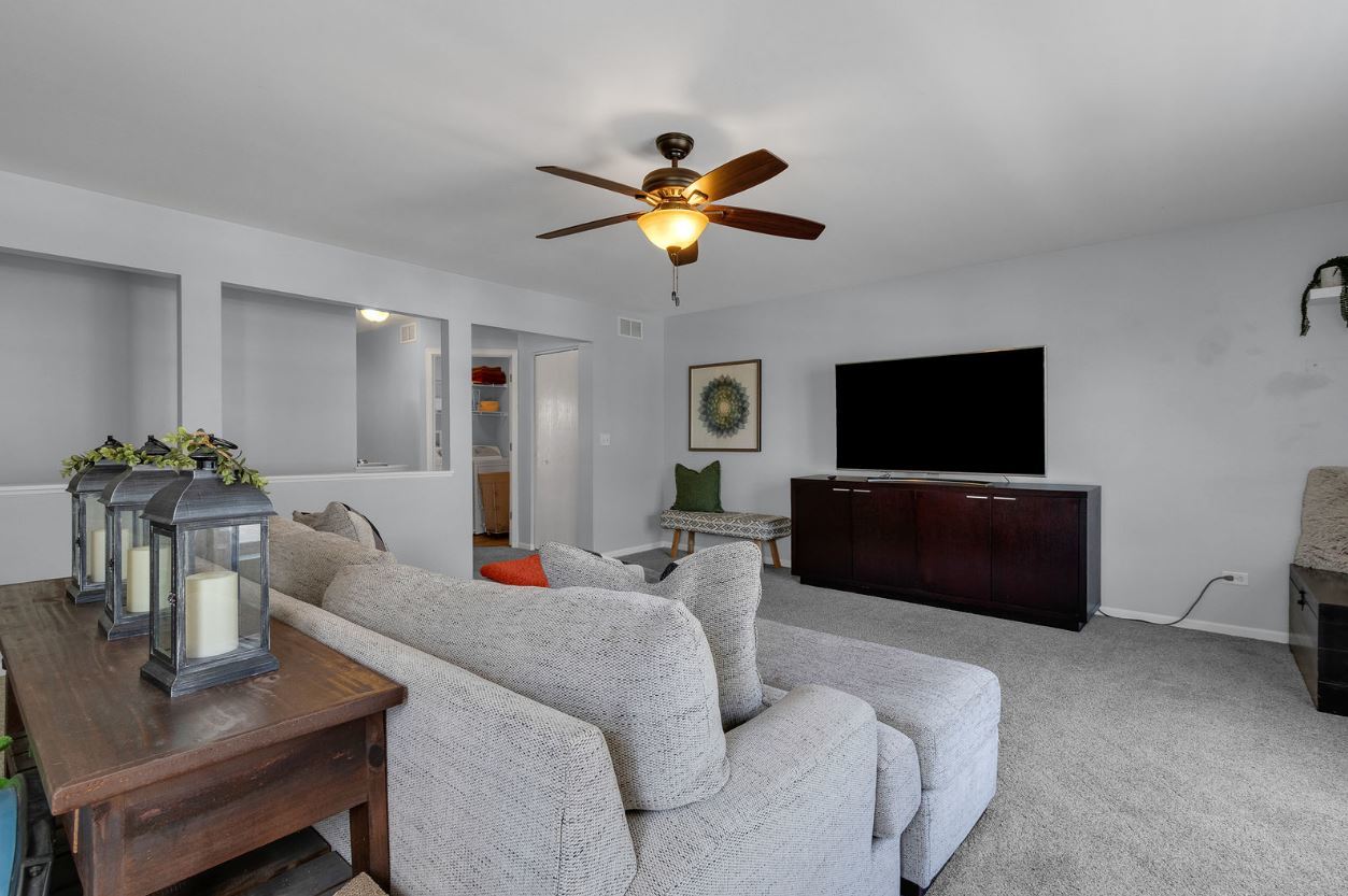 1221 Courtland Circle, Unit 1221 Plainfield, IL 60586 - Photo 14 of 26