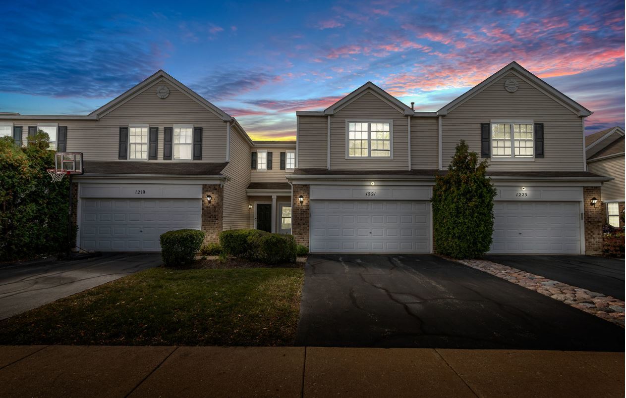 1221 Courtland Circle, Unit 1221 Plainfield, IL 60586 - Photo 2 of 26