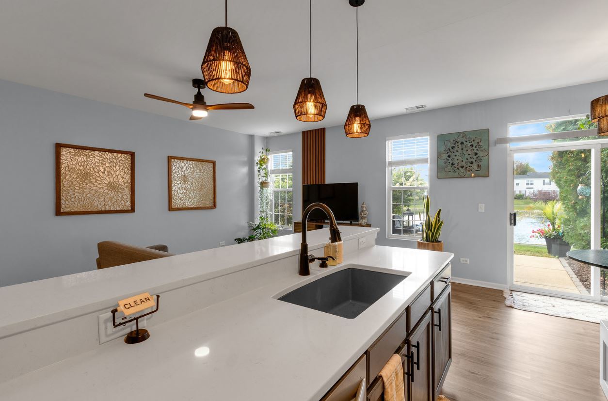 1221 Courtland Circle, Unit 1221 Plainfield, IL 60586 - Photo 4 of 26