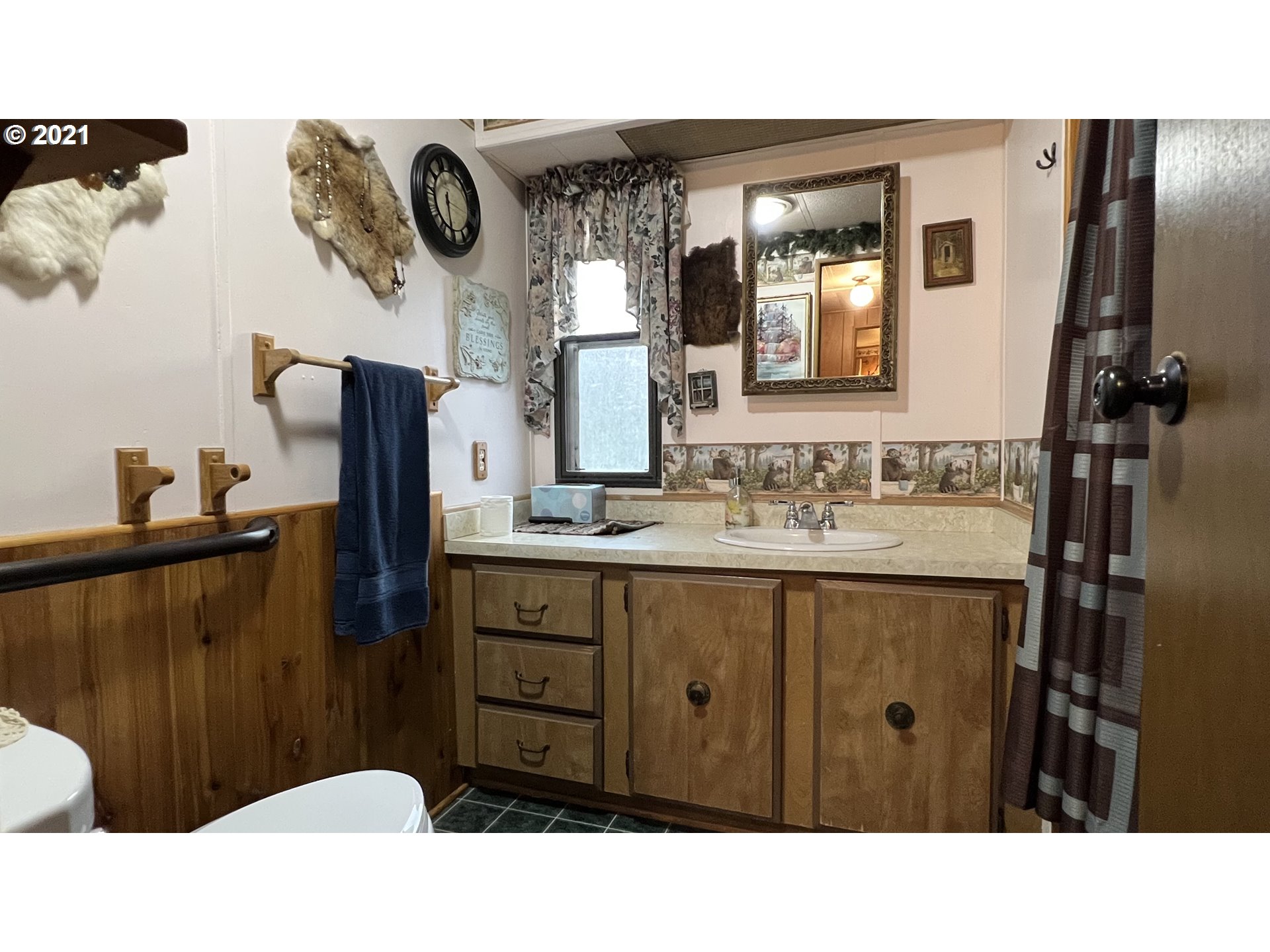 1661 Bar L Ranch Road Glide, OR 97443 - Photo 16 of 30 Gallery Image 16