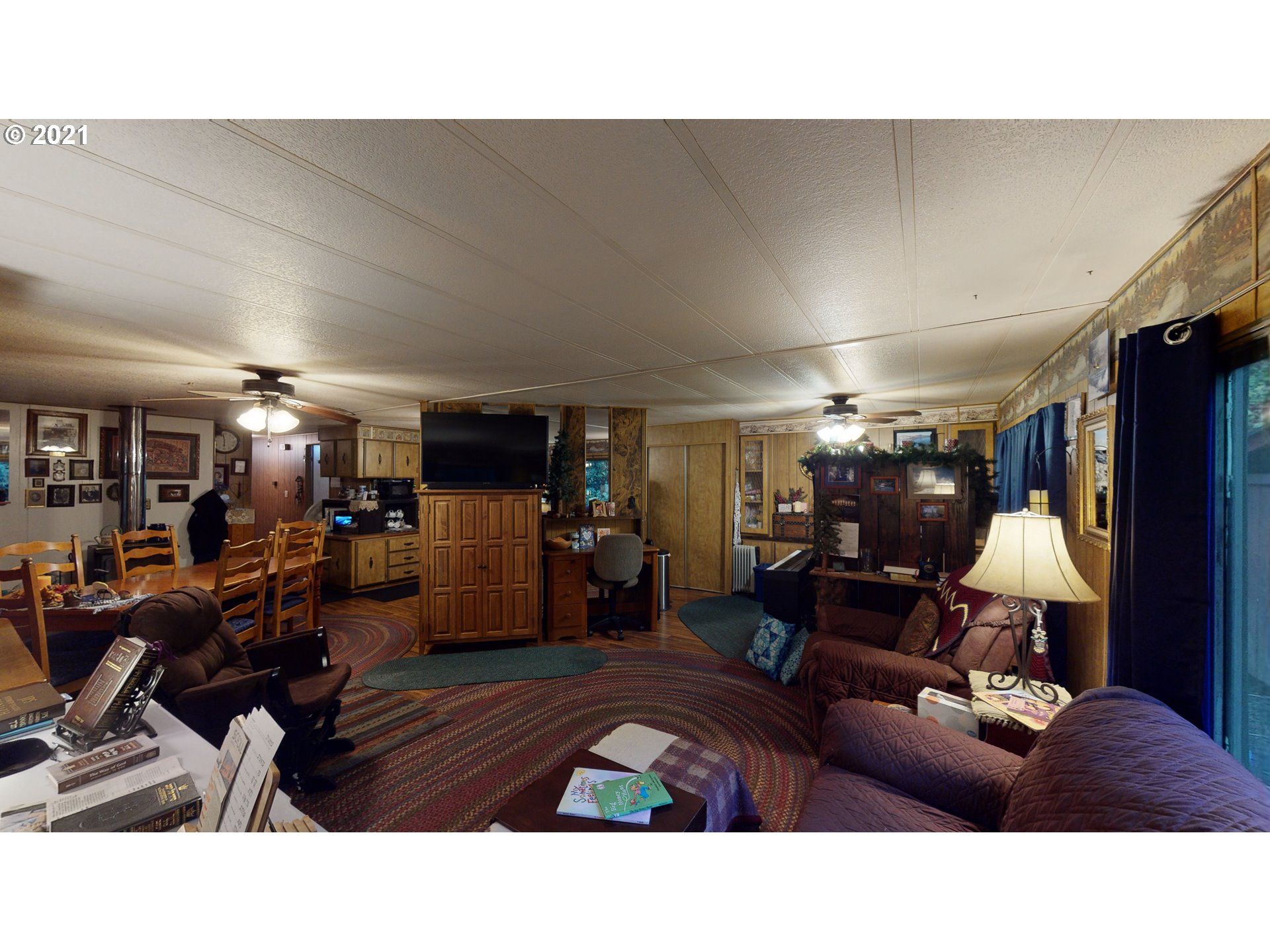 1661 Bar L Ranch Road Glide, OR 97443 - Photo 3 of 30 Gallery Image 3