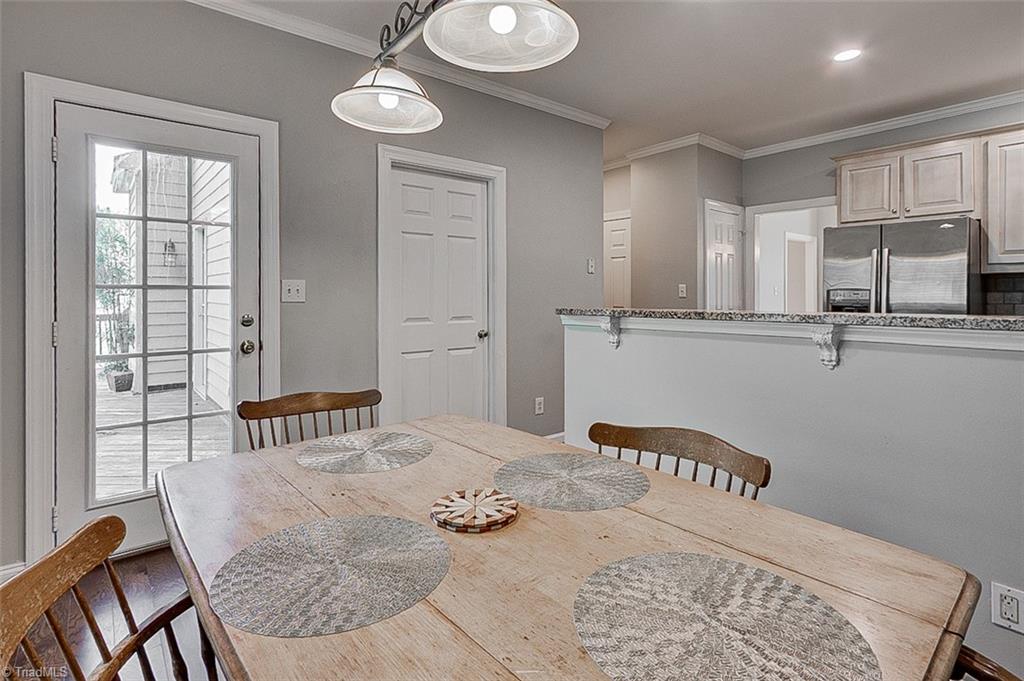 6103 Trotter Ridge Road Summerfield, NC 27358 - Photo 12 of 38 Breakfast area