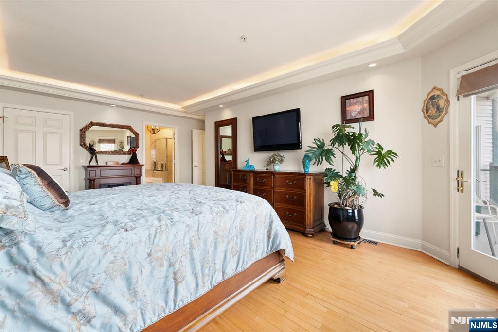 108 The Promenade, Unit 108 Edgewater, NJ 07020 - Photo 22 of 49