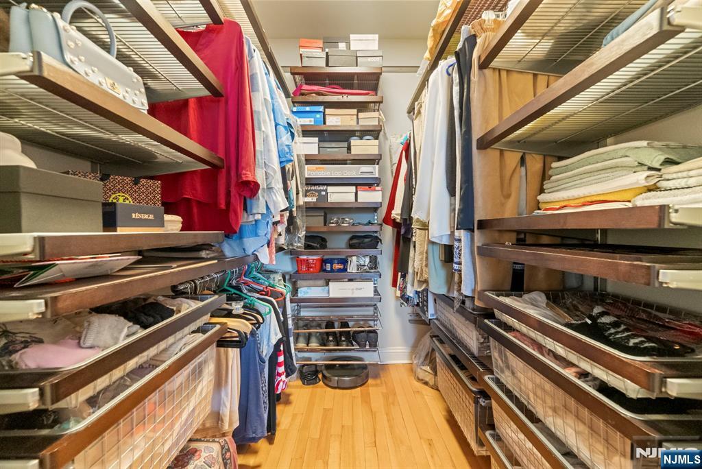 108 The Promenade, Unit 108 Edgewater, NJ 07020 - Photo 31 of 49