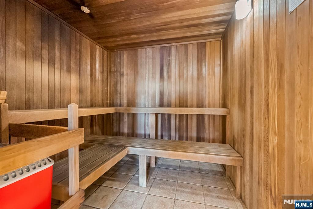 108 The Promenade, Unit 108 Edgewater, NJ 07020 - Photo 46 of 49