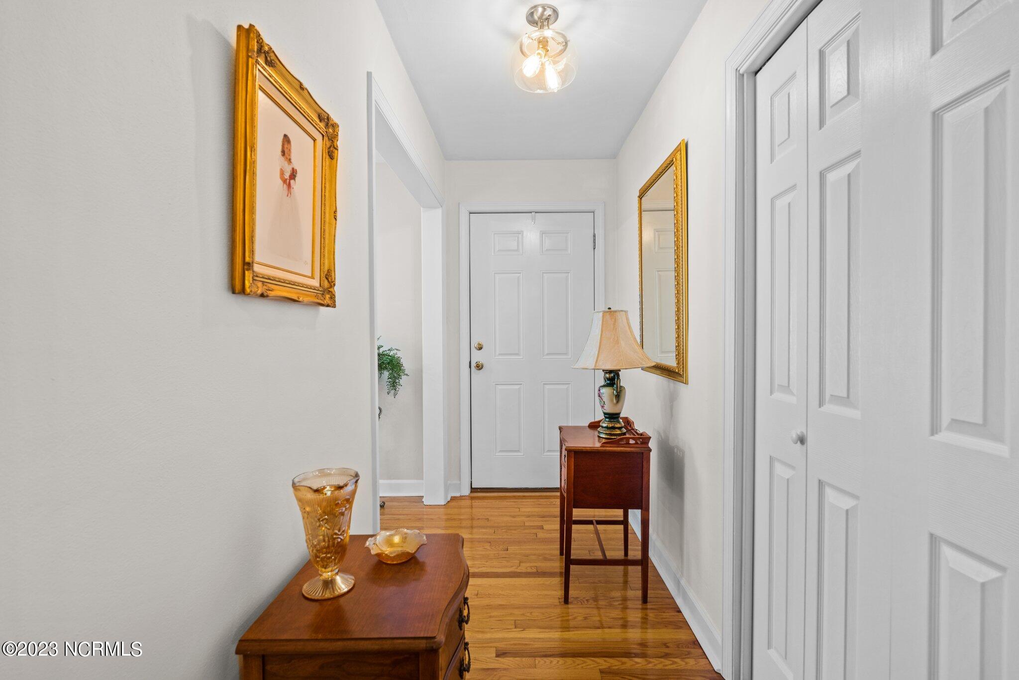 20 Medical Center Road Gates, NC 27937 - Photo 19 of 39 foyer