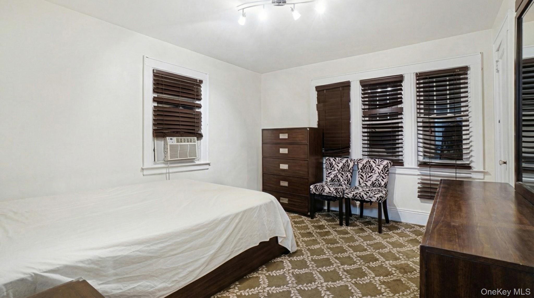 237-09 93rd Road Queens, NY 11426 - Photo 13 of 17 View of bedroom