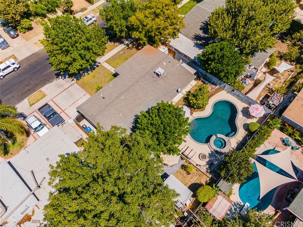 19454 Stagg Street Reseda, CA 91335 - Photo 33 of 39 Property Aerial