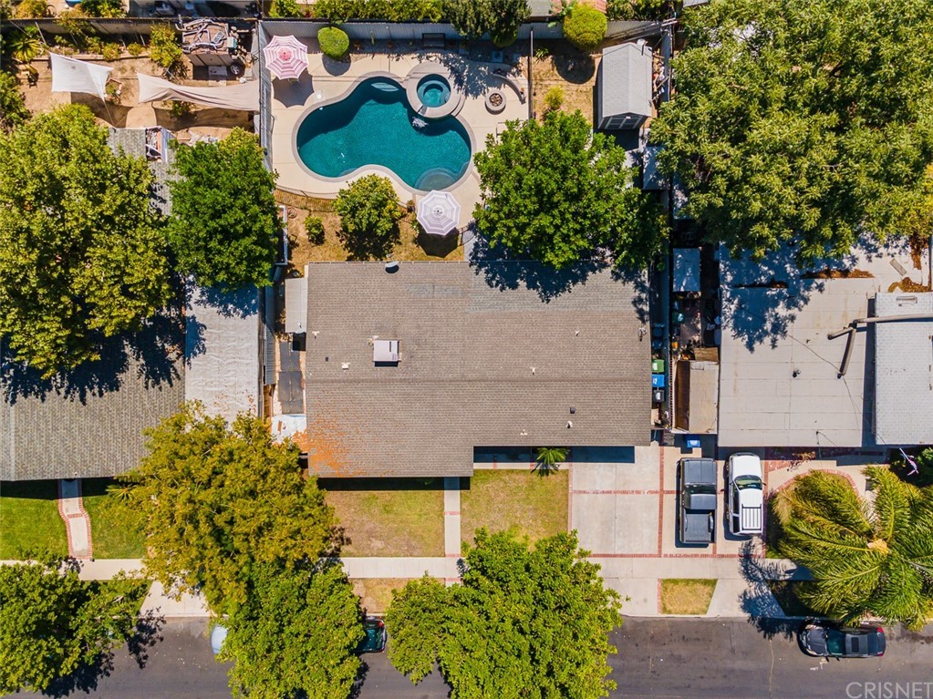 19454 Stagg Street Reseda, CA 91335 - Photo 34 of 39 Property Aerial