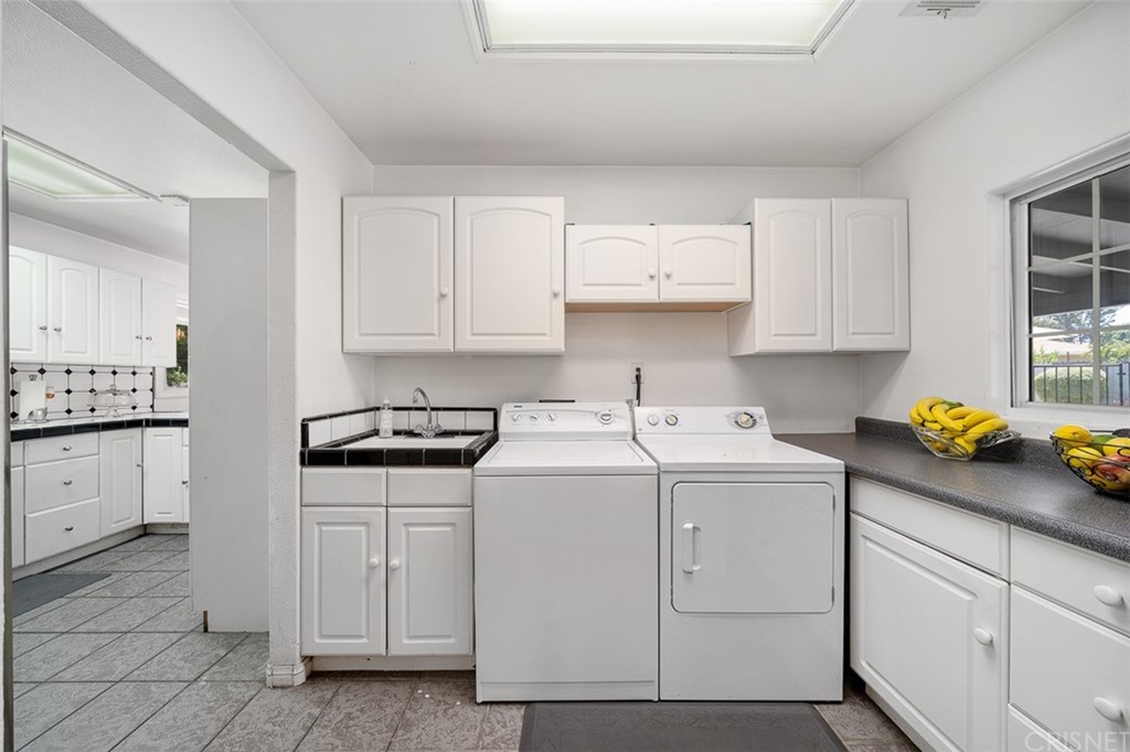 19454 Stagg Street Reseda, CA 91335 - Photo 10 of 39 Laundry Room w/sink