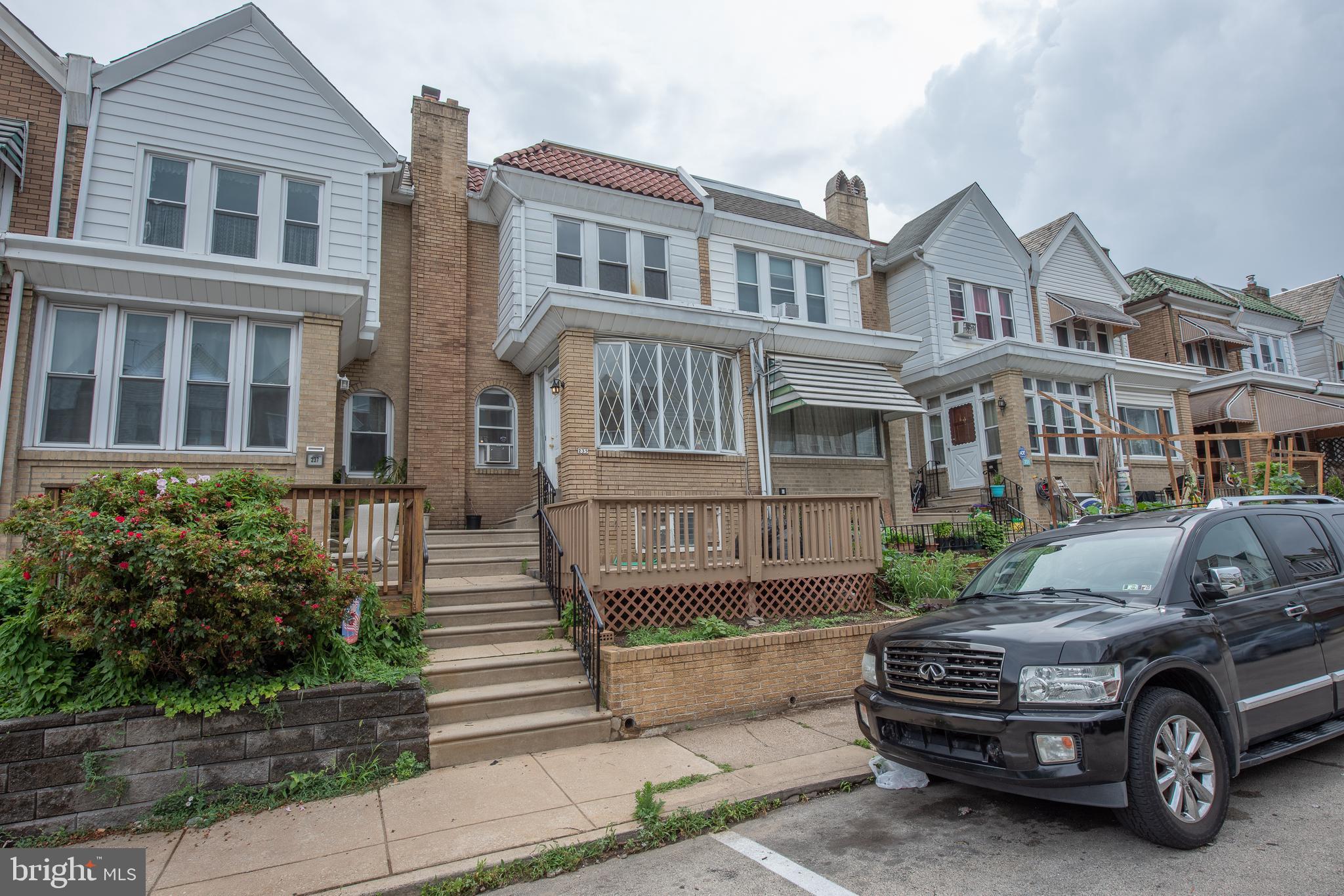 235 Wembly Road Upper Darby, PA 19082 - Photo 2 of 49