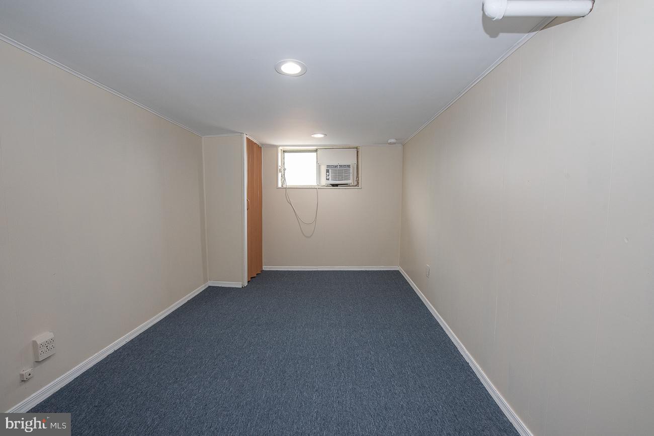 235 Wembly Road Upper Darby, PA 19082 - Photo 41 of 49