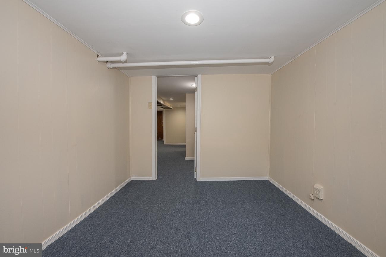 235 Wembly Road Upper Darby, PA 19082 - Photo 42 of 49