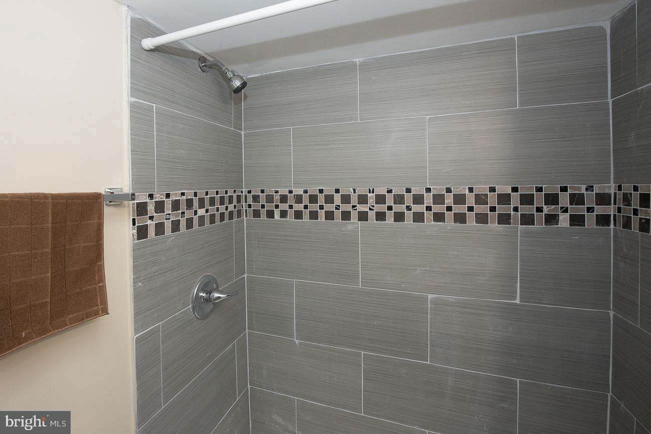 235 Wembly Road Upper Darby, PA 19082 - Photo 47 of 49