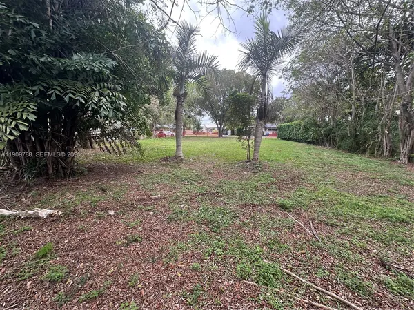 a view of outdoor space with trees