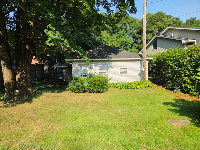 $179,900 | 60 Mason Avenue, Watertown, CT 06779
