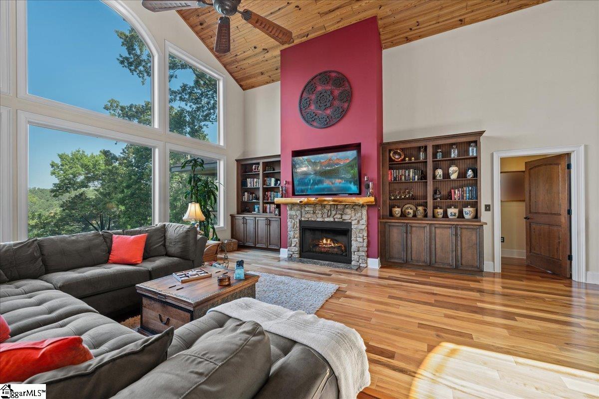 115 Keowee Overlook Road West Union, SC 29696 - Photo 12 of 47