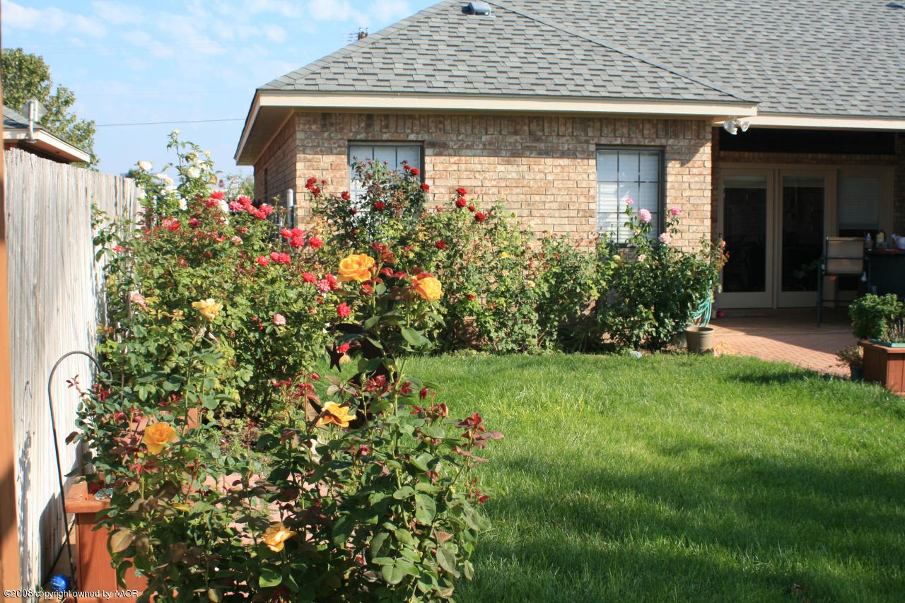 4201 Stepp Avenue Amarillo, TX 79110 - Photo 6 of 7 front view of a house with a yard
