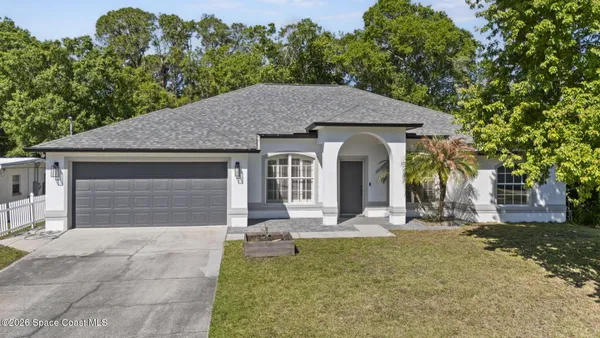 $425,000 | 425 La Veta Drive, Melbourne, FL 32904