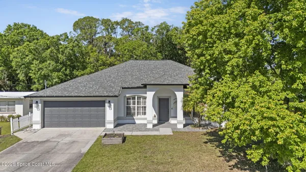 $425,000 | 425 La Veta Drive, Melbourne, FL 32904