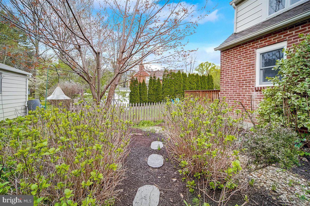433 Laverock Road Glenside, PA 19038 - Photo 22 of 27 Gallery Image 22