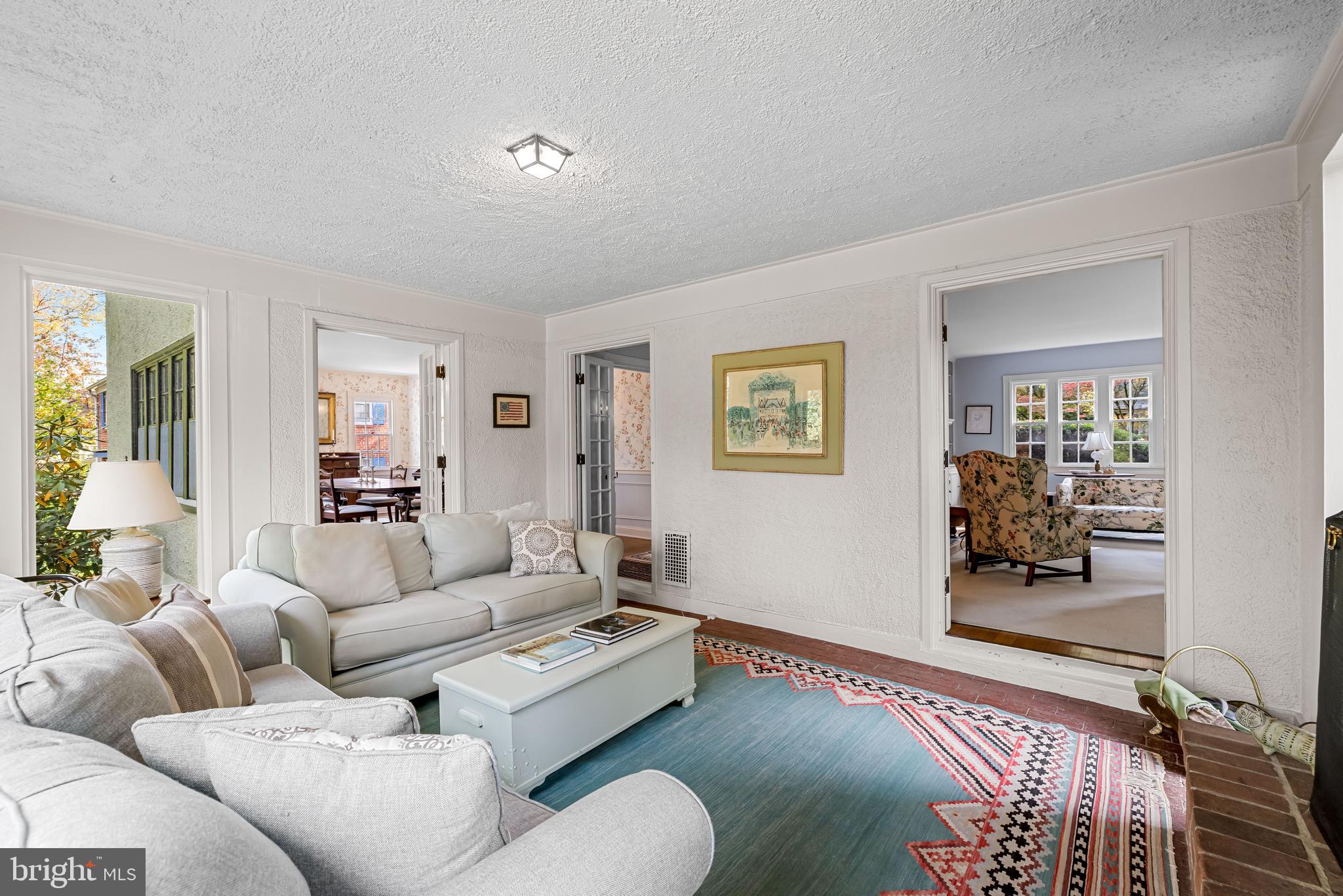 308 Northfield Place Baltimore, MD 21210 - Photo 11 of 41 a living room with furniture and a wooden floor