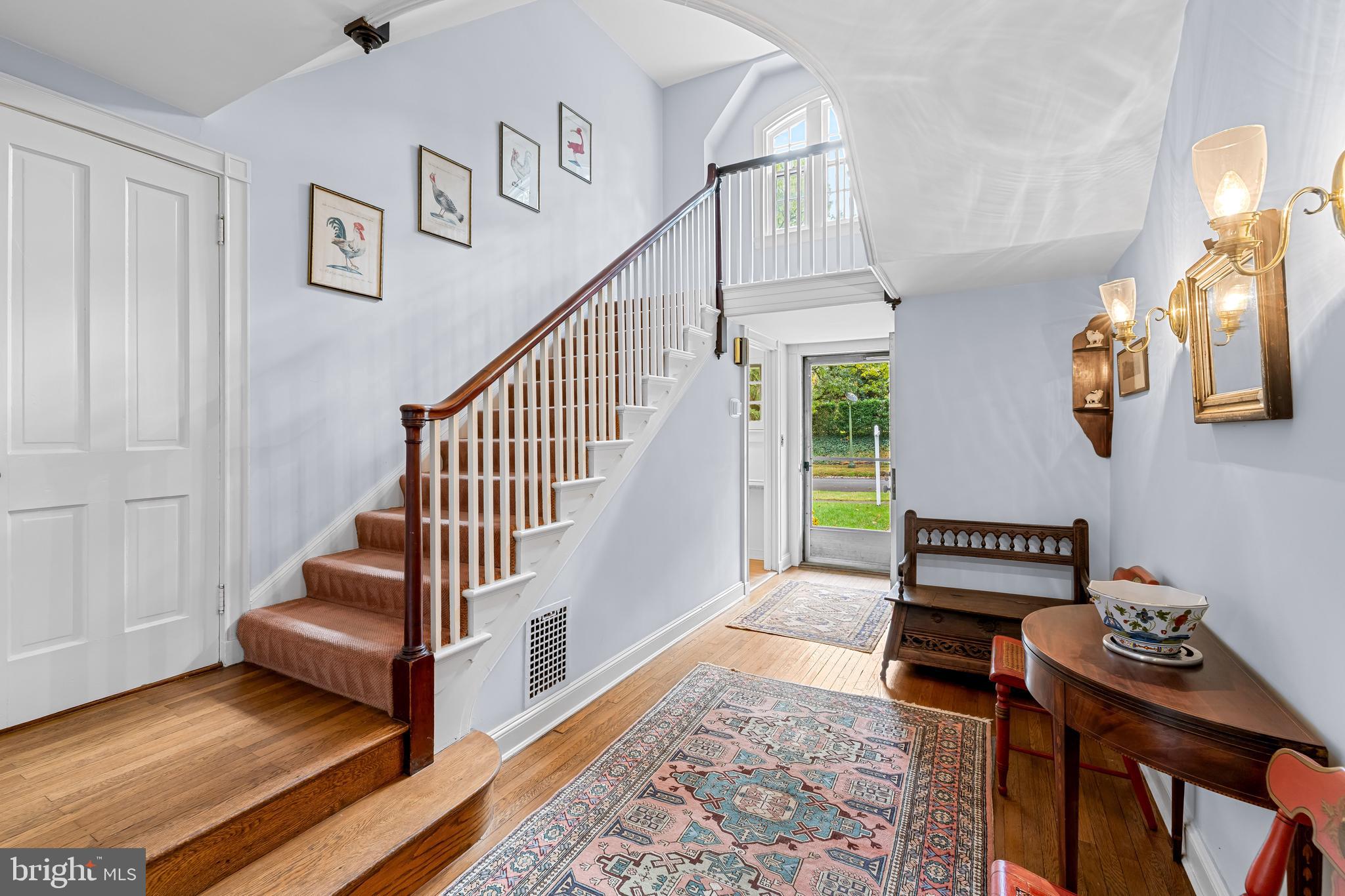 308 Northfield Place Baltimore, MD 21210 - Photo 17 of 41 a living room with furniture and a rug